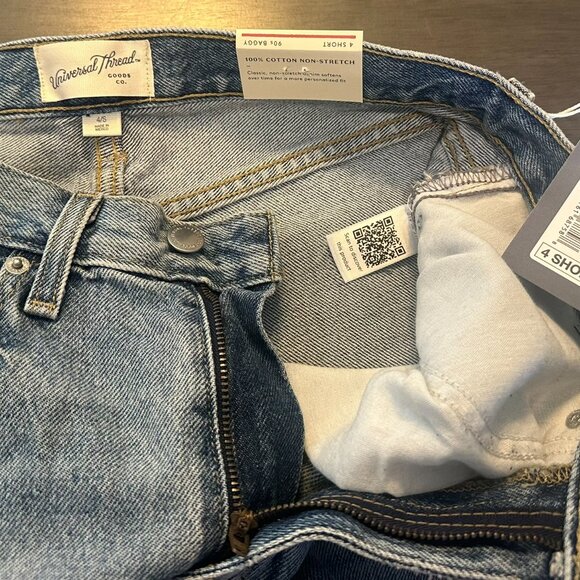 Universal Thread 90s Baggy Mid Rise Womens Size 4 Short Jeans - Picture 2 of 3